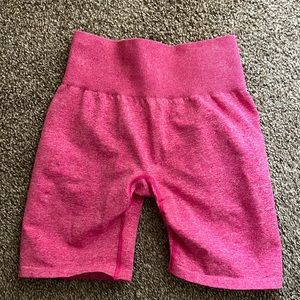 NVGTN Fuchsia Scrunch Seamless